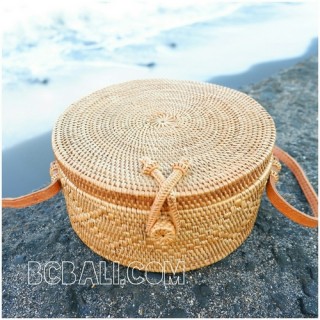 circle around handbags straw rattan hand woven grass handmade motif side